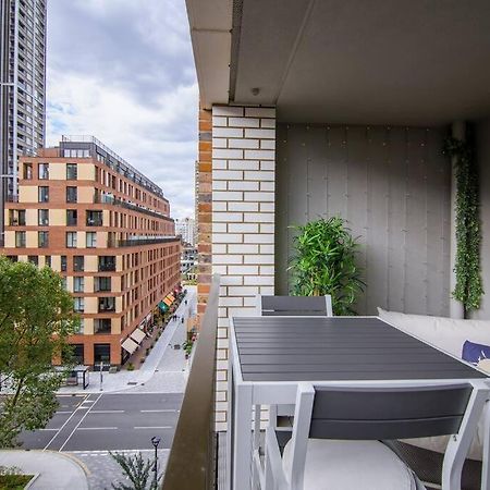 Superb 1 Bedroom Apartment 3Mins From Tube Station London Bagian luar foto
